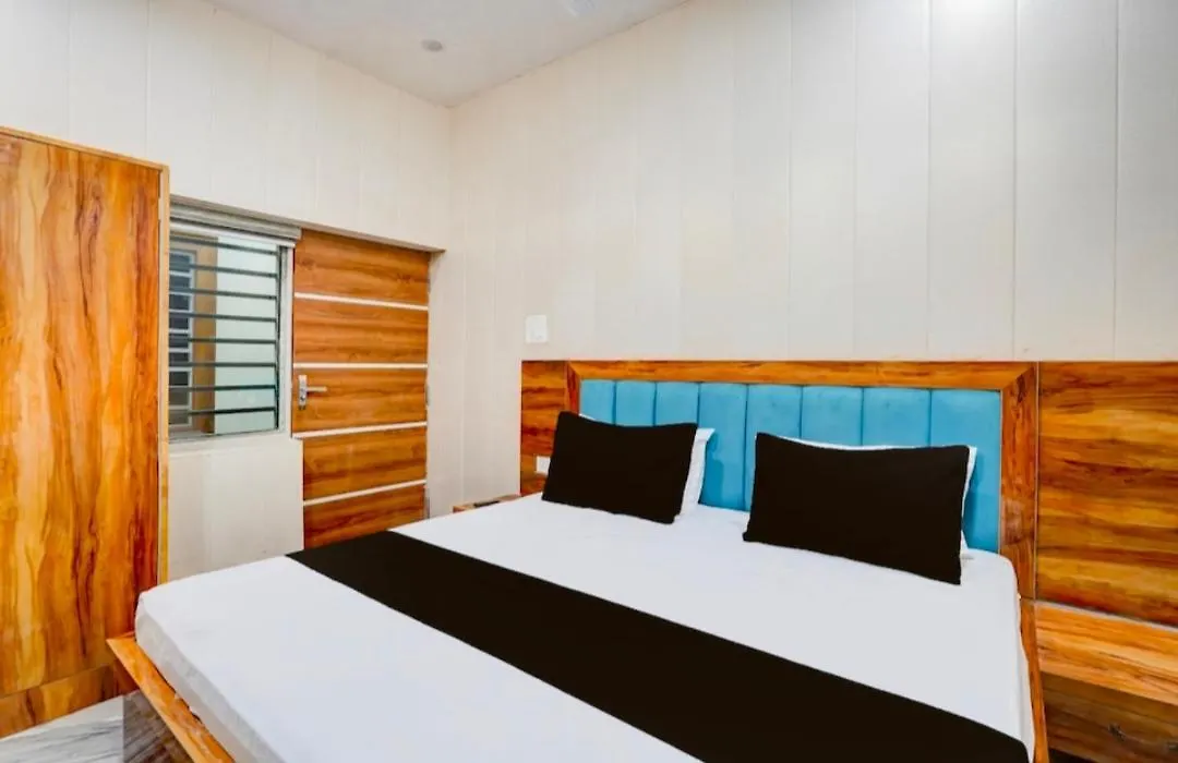 Hotel Sky Inn Agra   Agra (Uttar Pradesh)