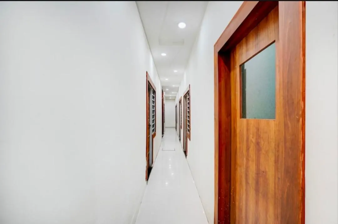 Hotel Sky Inn Agra  5*, Agra (Uttar Pradesh)