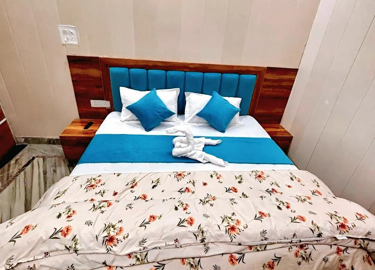 Hotel Sky Inn Agra  Agra (Uttar Pradesh)