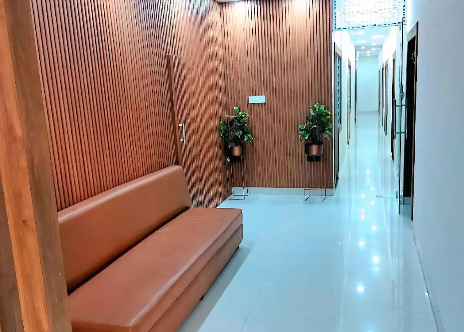 Hotel Sky Inn Agra  5*, Agra (Uttar Pradesh) India