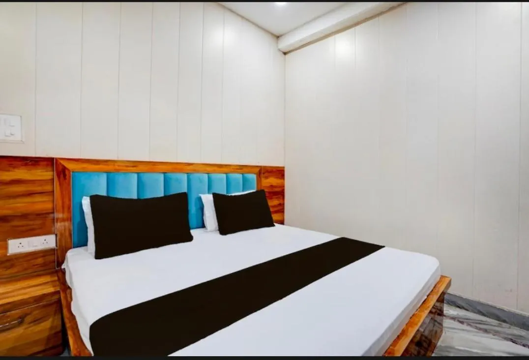 Hotel Sky Inn Agra  Agra (Uttar Pradesh)