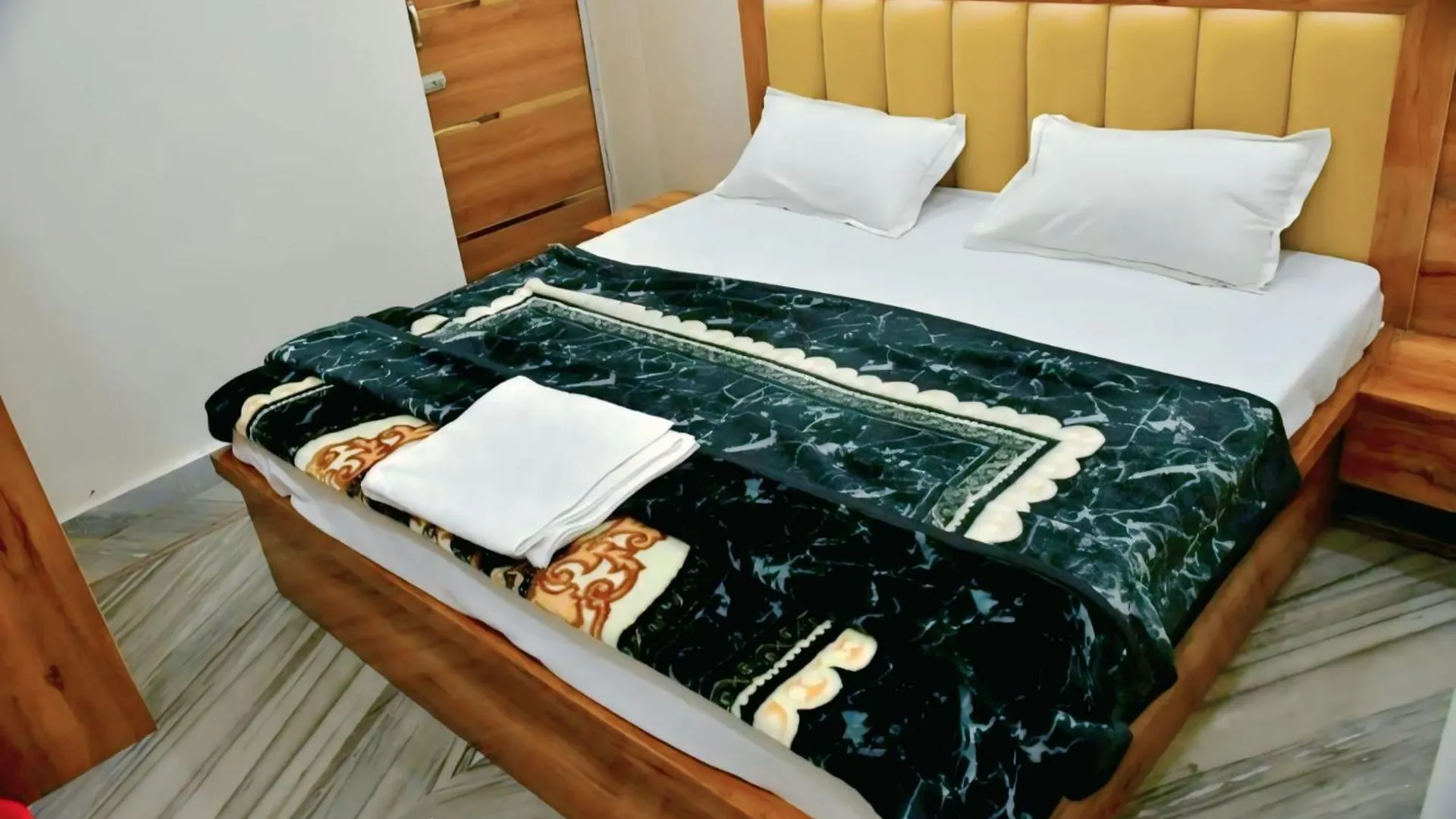 Hotel Sky Inn 아그라