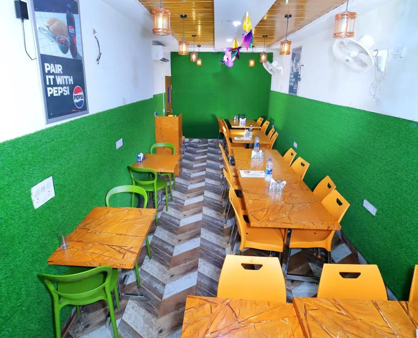 Hotel Sky Inn 아그라