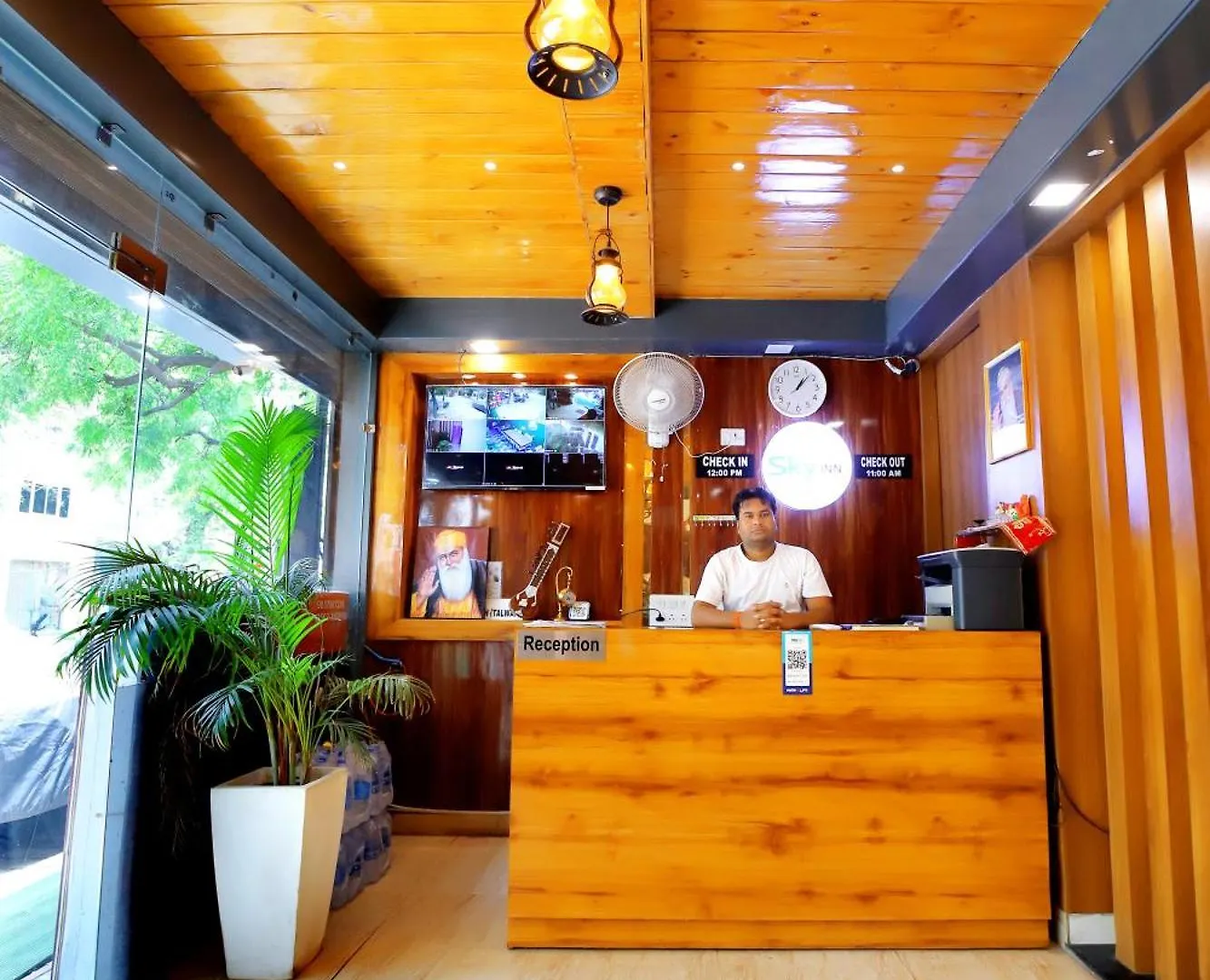 Hotel Sky Inn 아그라